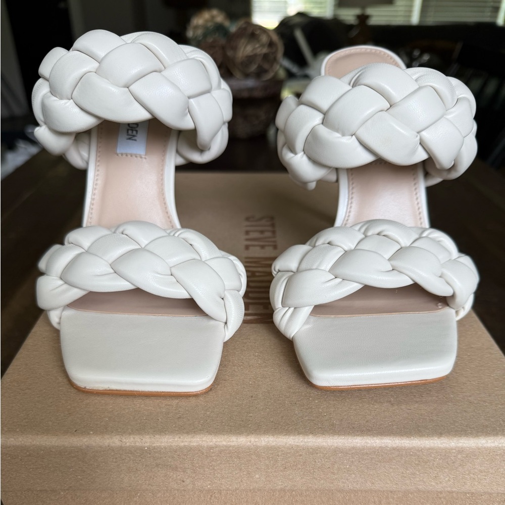 Steve Madden Kenley off-white heels